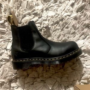 Doc Marten Chelsea boots